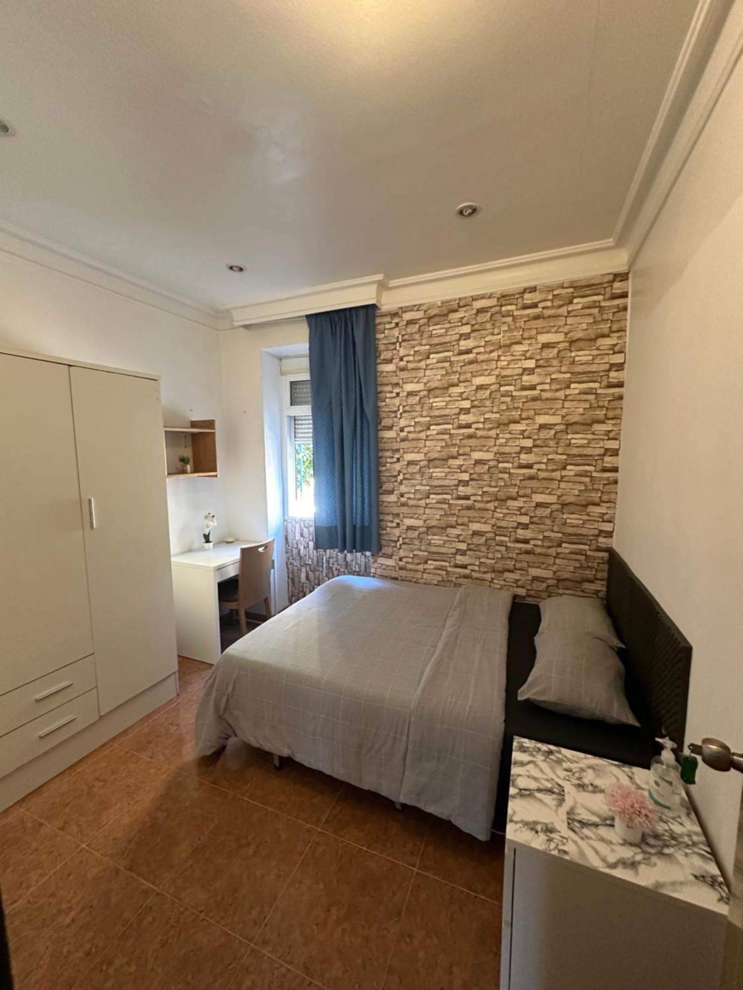 Habitacion En Piso Compartido En Malaga Capital エクステリア 写真
