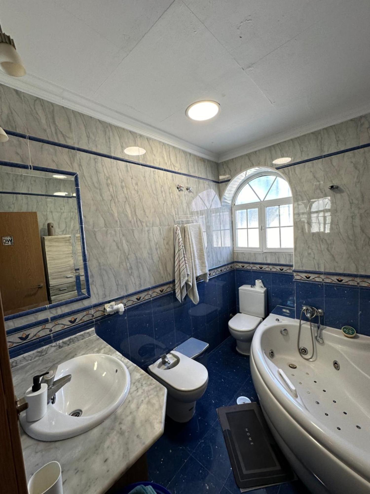 Habitacion En Piso Compartido En Malaga Capital エクステリア 写真